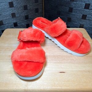 Women’s Size 11 Koolaburra by Uggs sandals